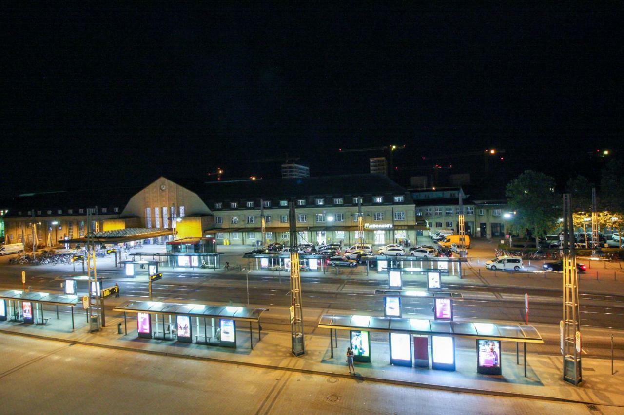 #Centralstation #130Qm Hauptbahnhof #Netflix كارلسروه المظهر الخارجي الصورة